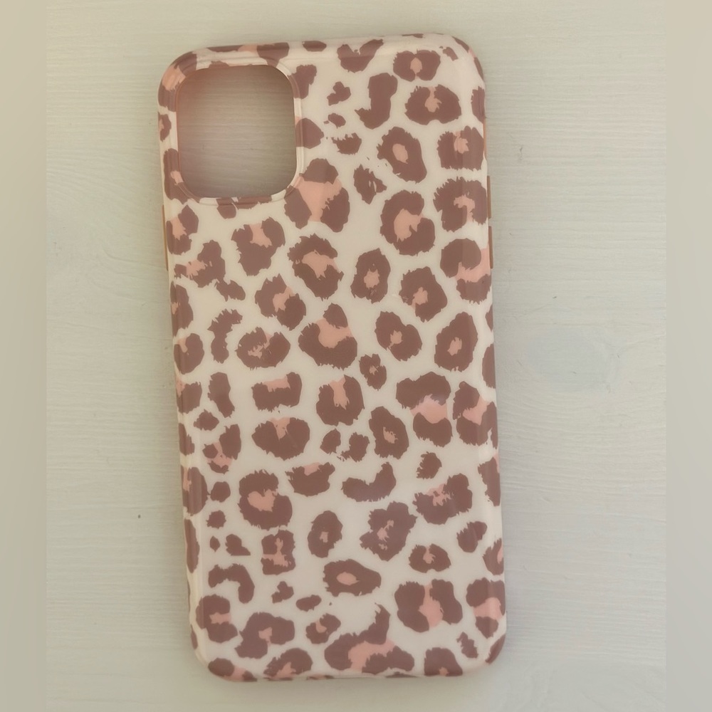 Velvet Caviar iPhone 11 Pro Max case in blush leopard
